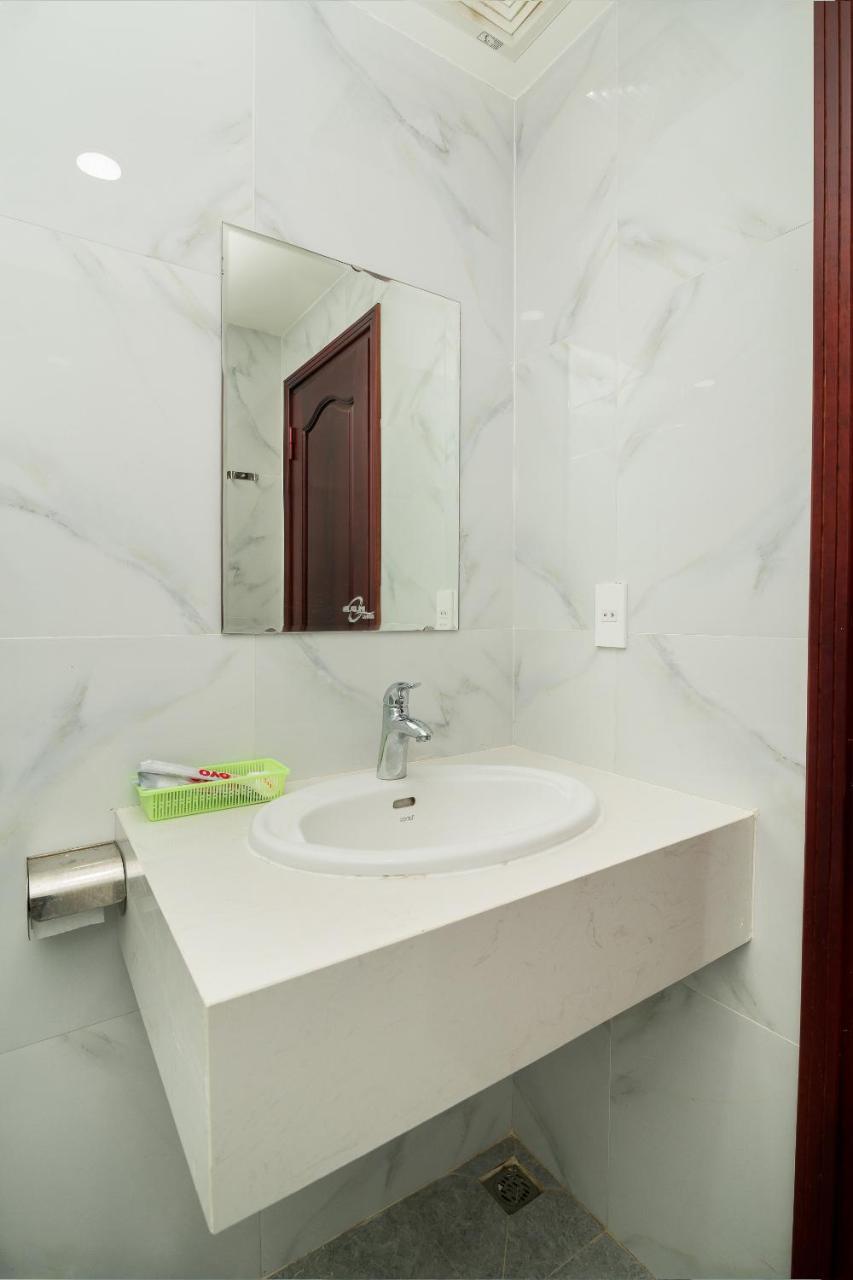 Oyo 176 374 Hotel Nha Trang Exterior photo